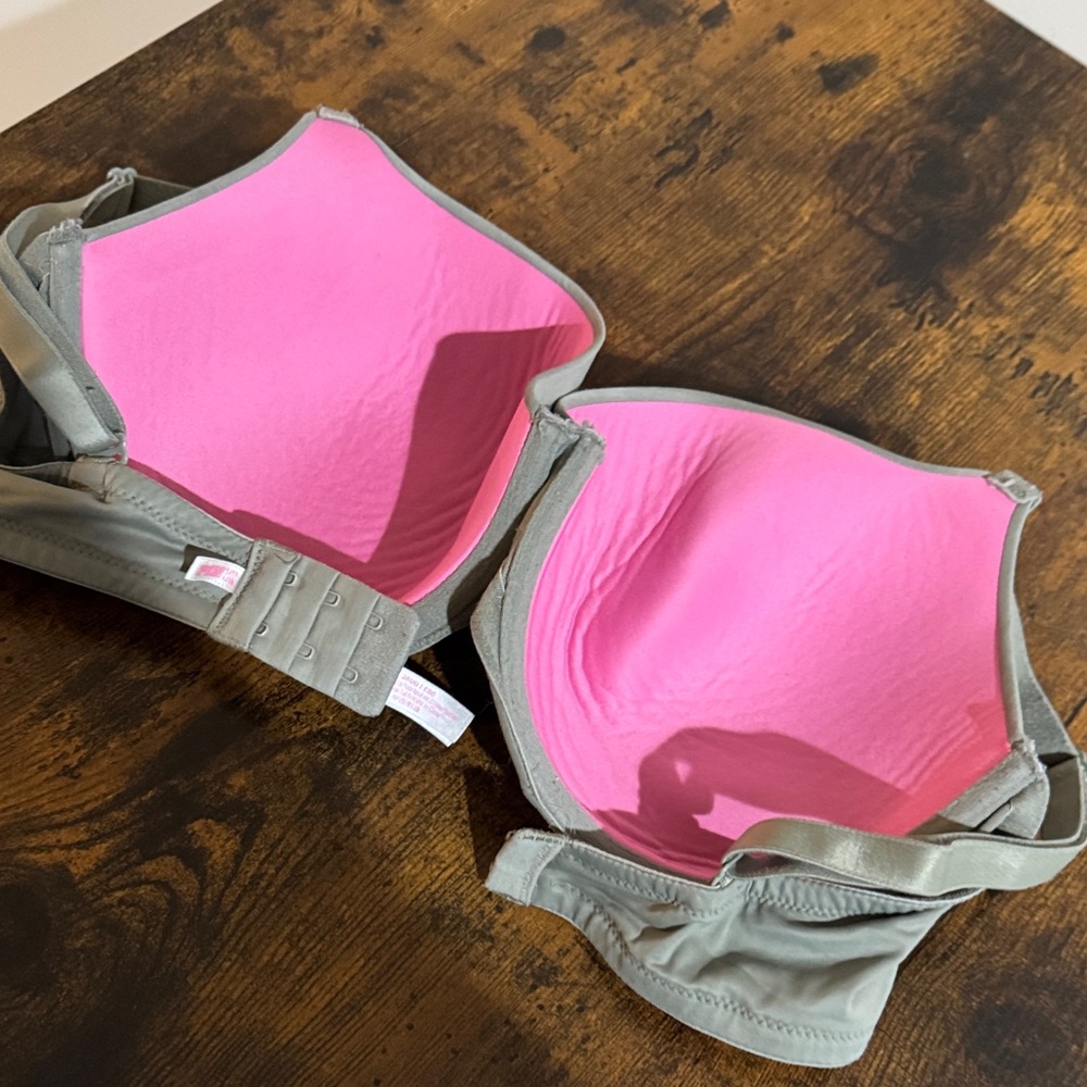 PINK Victoria's Secret Gray Bra - Picture 4 of 4
